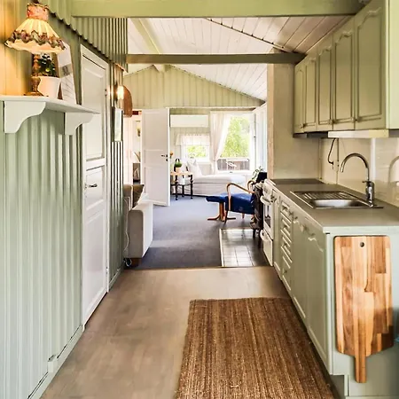 Cozy Home In Farsund With Wifi *