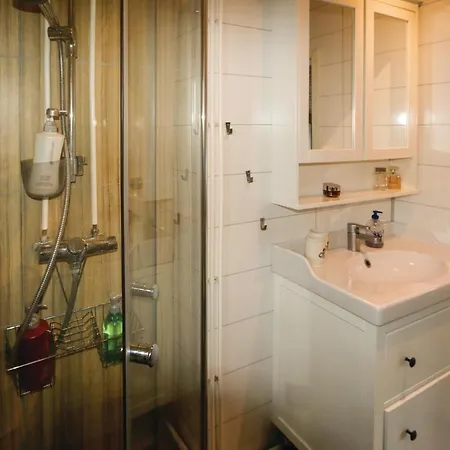 Awesome In With Jacuzzi Holiday home